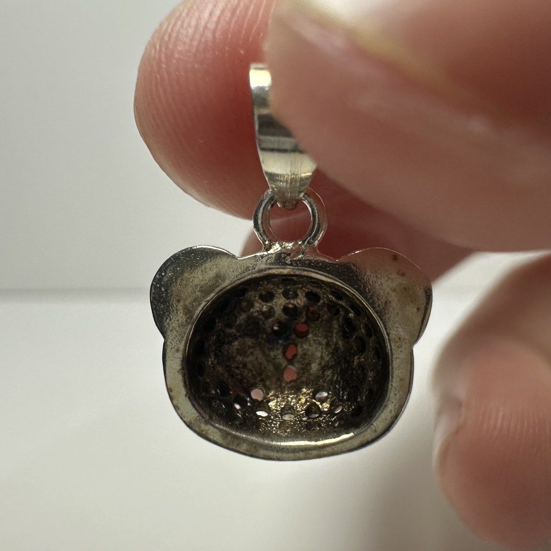 925 silver studded bear pendant 1.3g (Category: Charms) located in Pakil. Submitted by primrosehearts (Listing ID 1463290412, Image 2). Description: authentic 925 italy silver with stamping hypoallergenic grams: 1.3g.
