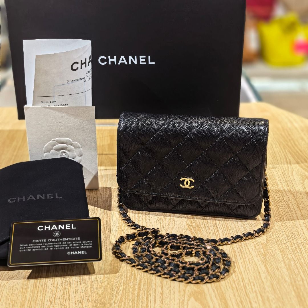 99%NEW二手CHANEL WOC MINI , AP1649 ,黑色荔枝皮/淡金扣, #WALLET ON CHAIN, #香榭站正品 （分類：手袋及銀包）位於 Hong Kong。 由 mmstation_hk 提交（商品編號 1463181311，圖片 1）。簡介： [CONDITION]: GRADE S 99% NEW, CARD NO. 3111XXXX [APPENDIX] : DUST BAG / CARD / RECEIPT / BOX [SIZE] : LENGTH 17cm，HEIGHT 13.5cm，WIDTH 8cm Friendly Reminder: Our store sells only authentic,authorized goods. Full refund guaranteed if proven otherwise. Please inspect the item upon collection. All sales are final. 
