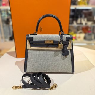 （分類：）位於 。 由 mmstation_hk 提交（商品編號 1463293055，圖片 1）。簡介： 。