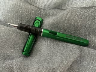 （分類：）位於 。 由 .great.day. 提交（商品編號 1463205110，圖片 1）。簡介： 。