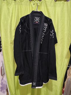 (Category: ) located in . Submitted by thriftwear.apparels (Listing ID 1463325251, Image 1). Description: .
