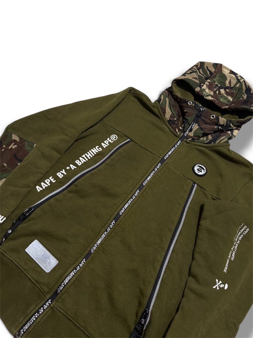 AAPE HOODIE (Category: Coats, Jackets and Outerwear) located in Calamba. Submitted by thrifthstlrs (Listing ID 1463300545, Image 2). Description: .