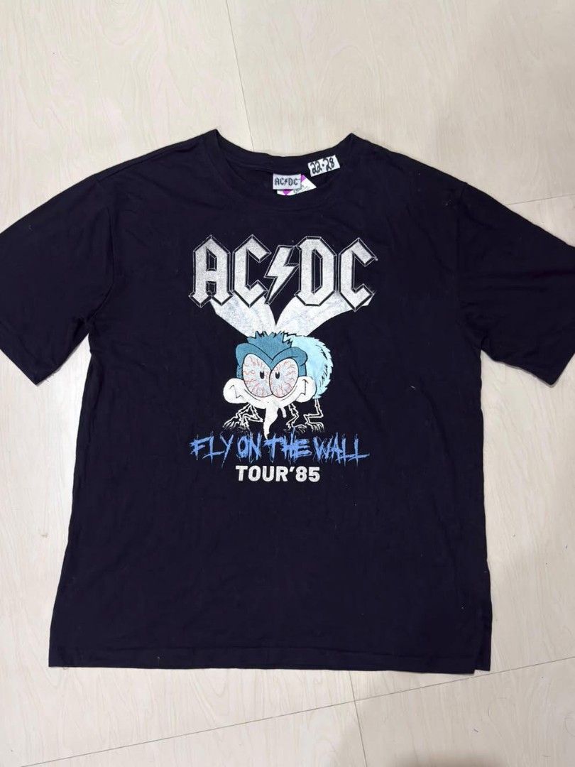 AC DC (Category: Activewear) located in Manila. Submitted by luckyeagle-cd5bf5 (Listing ID 1463260434, Image 1). Description: .