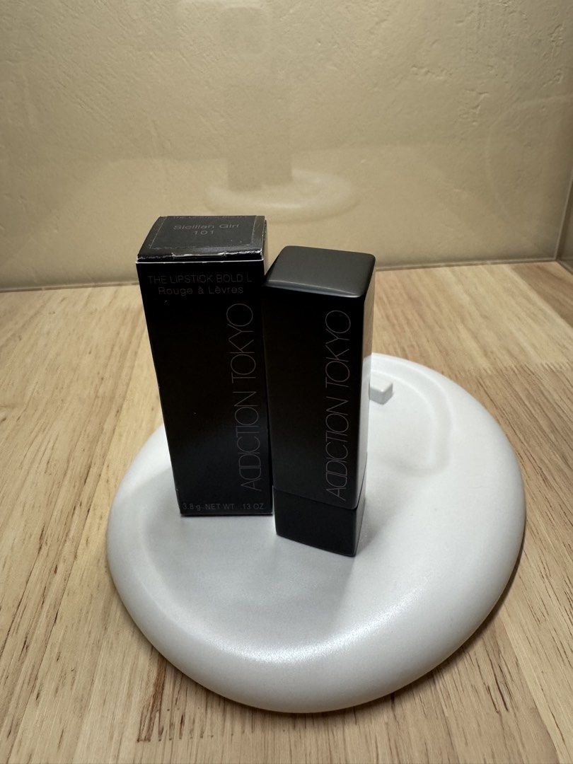 ADDICTION BULLET LIPSTICK (Category: Makeup) located in Manila. Submitted by lavishbyji22912 (Listing ID 1463137622, Image 3). Description: Brand new Authentic Shade 101 With box.