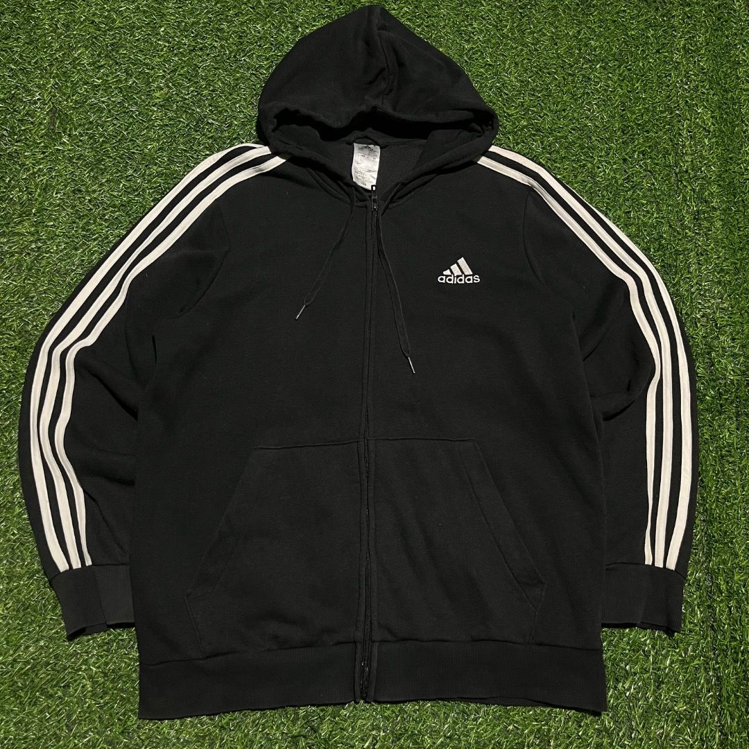 Adidas 3 Stripe Hoodie Jacket (Category: Coats, Jackets and Outerwear) located in Cebu City. Submitted by thriftbrent1 (Listing ID 1463295255, Image 1). Description: GOOD CONDITION ISSUE : NONE ❌❌❌ SIZE 2XL ON TAG BUT FITTINGS ON LARGE COLOR RATE : 9.6/10 LOCATION : ARGAO CEBU COURIER: JNT/LBC.