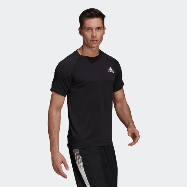 Adidas AEROKNIT DESIGNED 2 MOVE SPORT SEAMLESS TEE (Category: Formal Shirts) located in Davao. Submitted by ljay.thriftedfinds (Listing ID 1463311307, Image 2). Description: .