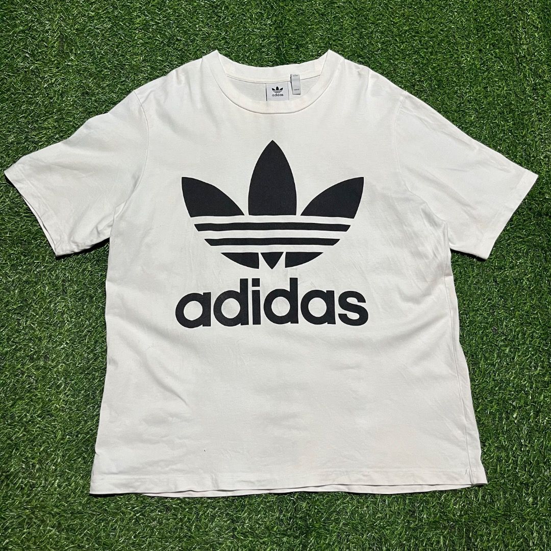 ADIDAS BIG LOGO SHIRT (Category: Activewear) located in Cebu City. Submitted by thriftbrent1 (Listing ID 1463294934, Image 1). Description: GOOD CONDITION ISSUE : NONE ❌❌❌ SIZE LARGE TO XL COLOR RATE : 9.5/10 LOCATION : ARGAO CEBU COURIER: JNT/LBC.