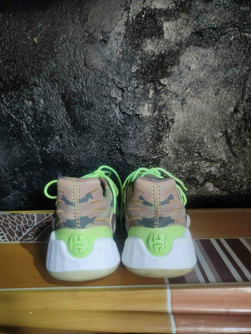 Adidas James harden shoes (Category: Sneakers) located in Vinzons. Submitted by kspabico07187 (Listing ID 1463266750, Image 2). Description: Excellent condition No heel drag no toe drag Size 8 men's us.
