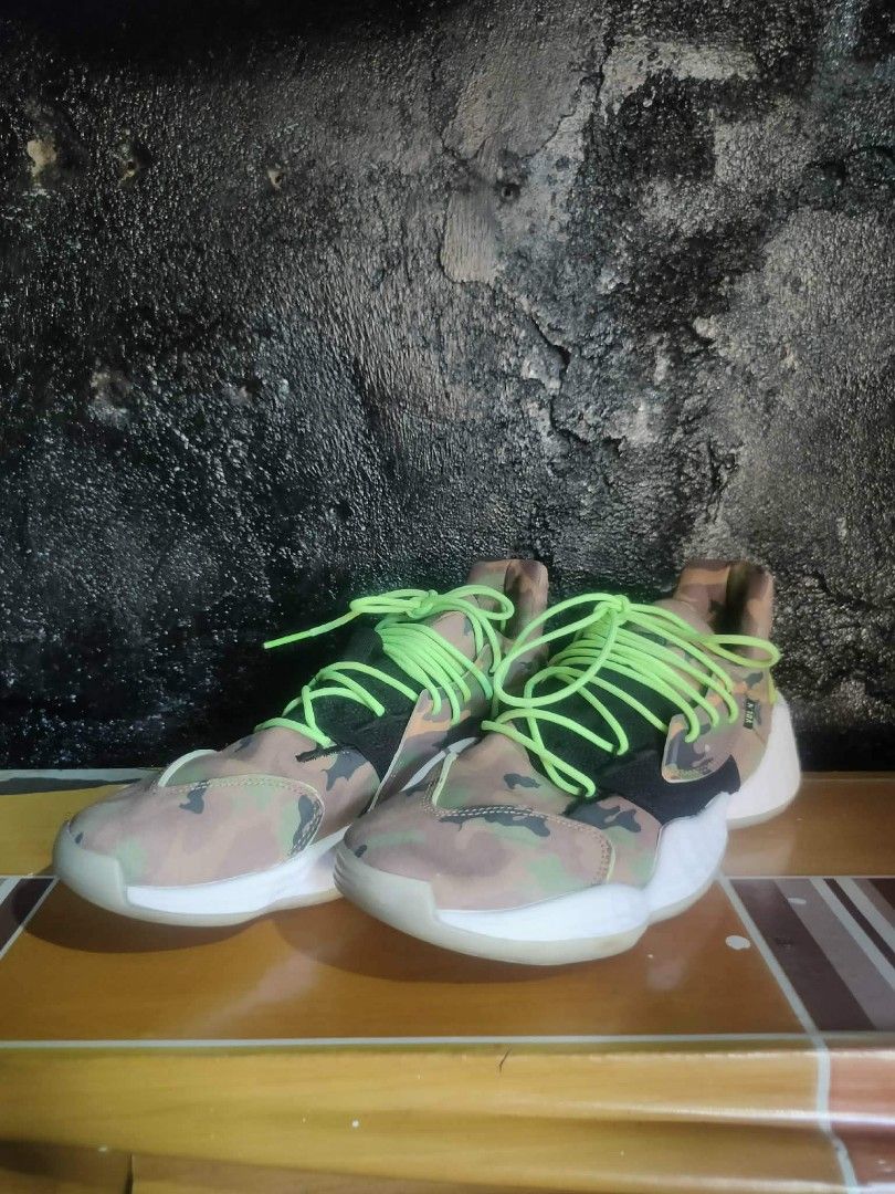 Adidas James harden shoes (Category: Sneakers) located in Vinzons. Submitted by kspabico07187 (Listing ID 1463266750, Image 1). Description: Excellent condition No heel drag no toe drag Size 8 men's us.