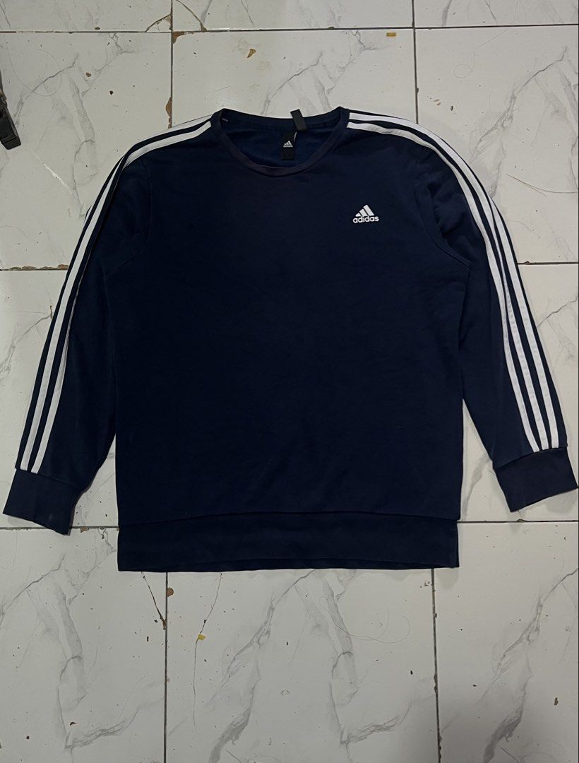ADIDAS LONG SLEEVE (Category: Coats, Jackets and Outerwear) located in Caloocan City. Submitted by purehorse_a5a242 (Listing ID 1463135827, Image 1). Description: .