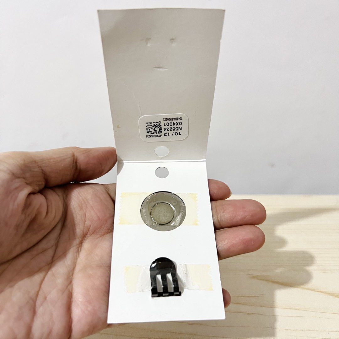 Adidas Magnetic Golf Marker with Hat Clip Set - Php 350 (Category: Golf) located in Davao. Submitted by pandorastoybox (Listing ID 1463266918, Image 3). Description: Adidas Magnetic Golf Marker with Hat Clip Set - Php 350.