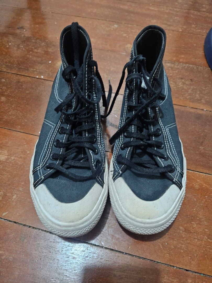 Adidas Nizza Trek Platform Shoes (Category: Sneakers) located in Quezon City. Submitted by viviezz (Listing ID 1463272019, Image 2). Description: -Has slight yellowing on white parts due to storage -well used has flaws -orig price around 5k-6k.