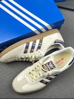 （分類：）位於 。 由 miuckygem76 提交（商品編號 1463213441，圖片 1）。簡介： 。