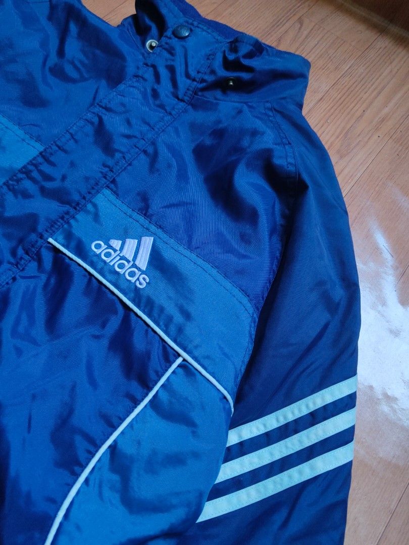 adidas outdoor jacket (Category: Coats, Jackets and Outerwear) located in Pasig City. Submitted by melvincorre004 (Listing ID 1463187546, Image 3). Description: size Medium.