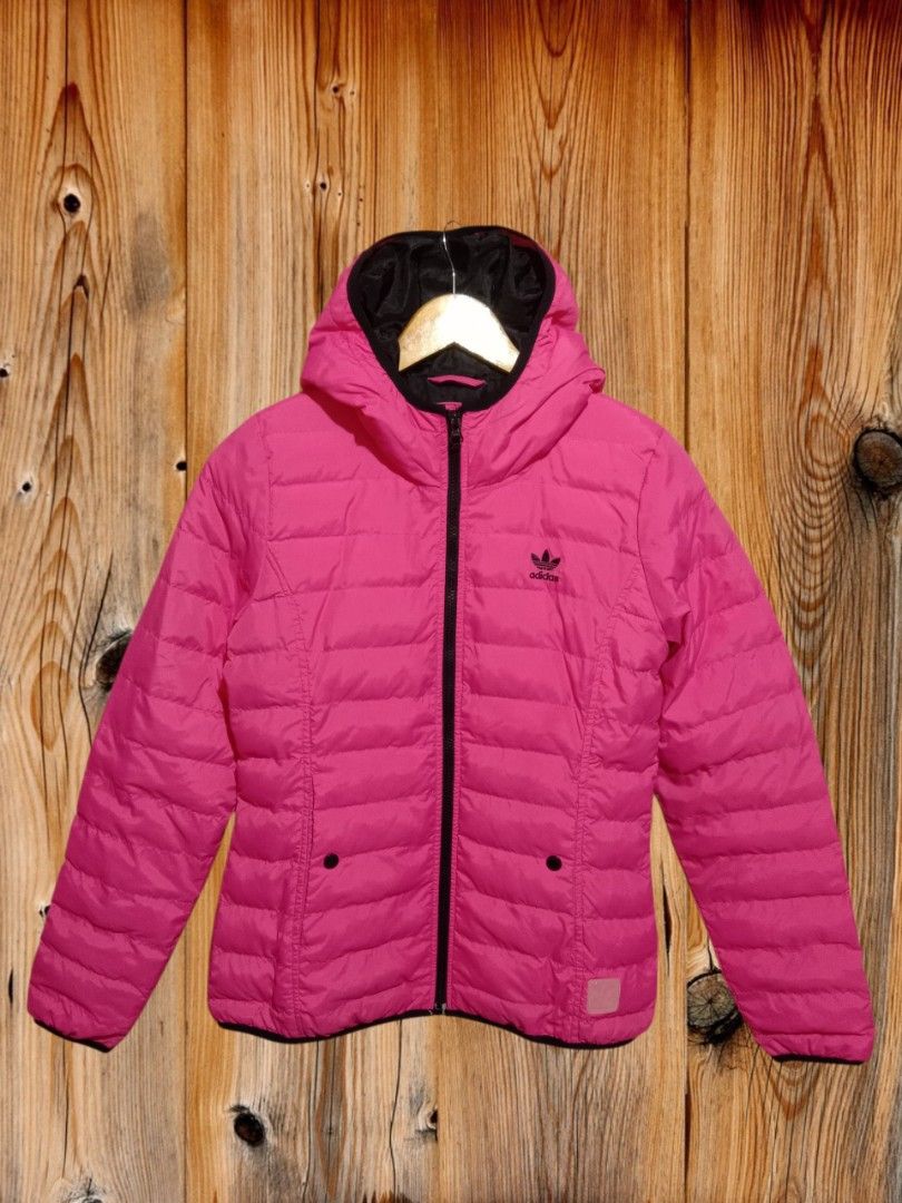 Adidas Puffer Jacket (Category: Coats, Jackets and Outerwear) located in Davao. Submitted by ayeeasyshop13 (Listing ID 1463268521, Image 1). Description: Adidas Puffer Jacket (For Women's) As new condition Size 38 on tag Dimension 20/25 1000 + SF.