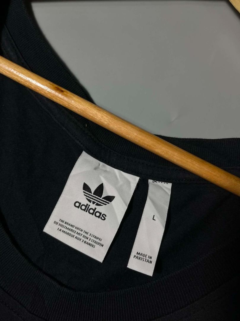 ADIDAS SANDO (Category: Formal Shirts) located in General Santos City (Dadiangas). Submitted by arjay_genita (Listing ID 1463159527, Image 3). Description: Adidas Sando ‼️Size Medium to Large (19/28) ‼️Excellent condition ‼️Color rate 9.5./10 ‼️No issue.