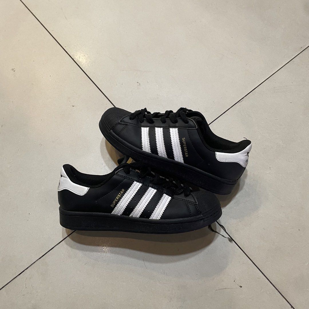 Adidas superstar (Category: Sneakers) located in Iloilo. Submitted by nextwearco_ilo (Listing ID 1463282375, Image 1). Description: Adidas super star Details are posted • Excellent condition • 7.5 eur/39.5 us womens • Replaced insole pad ₱ 1,200 Only Loc : Iloilo city Dm.