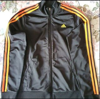 (Category: ) located in . Submitted by puma1888 (Listing ID 1463145725, Image 1). Description: .