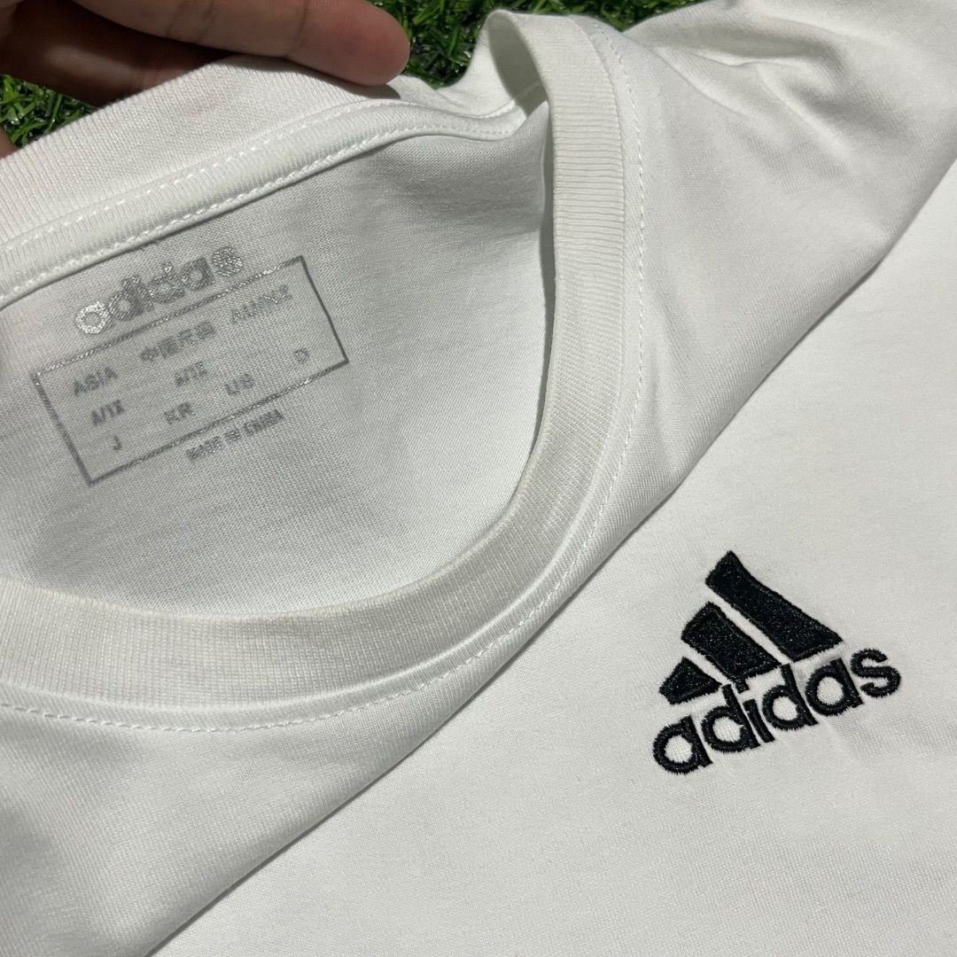 ADIDAS TSHIRT (Category: Activewear) located in Cebu City. Submitted by thriftbrent1 (Listing ID 1463294822, Image 2). Description: EXCELLENT TO AS NEW CONDITION ISSUE : NONE ❌❌❌ SIZE MEDIUM COLOR RATE : 9.8/10 LOCATION : ARGAO CEBU COURIER: JNT/LBC.
