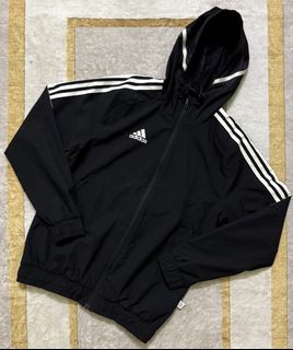(Category: ) located in . Submitted by blackthriftstore (Listing ID 1463233453, Image 1). Description: .