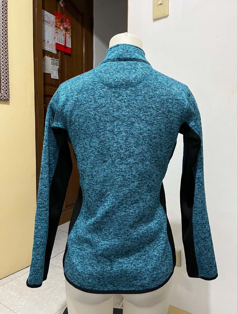 Adidas Zip-Up Jacket Teal Black (Category: Coats, Jackets and Outerwear) located in Quezon City. Submitted by syayayay (Listing ID 1463131078, Image 2). Description: - Teal and black Adidas jacket - Full zip-up front - Mock neck - Long sleeves - Ideal for workouts or casual wear - Very good condition. No flaws. Minsan kang magamit.Makapal ang tela. Zipper is in good condition..