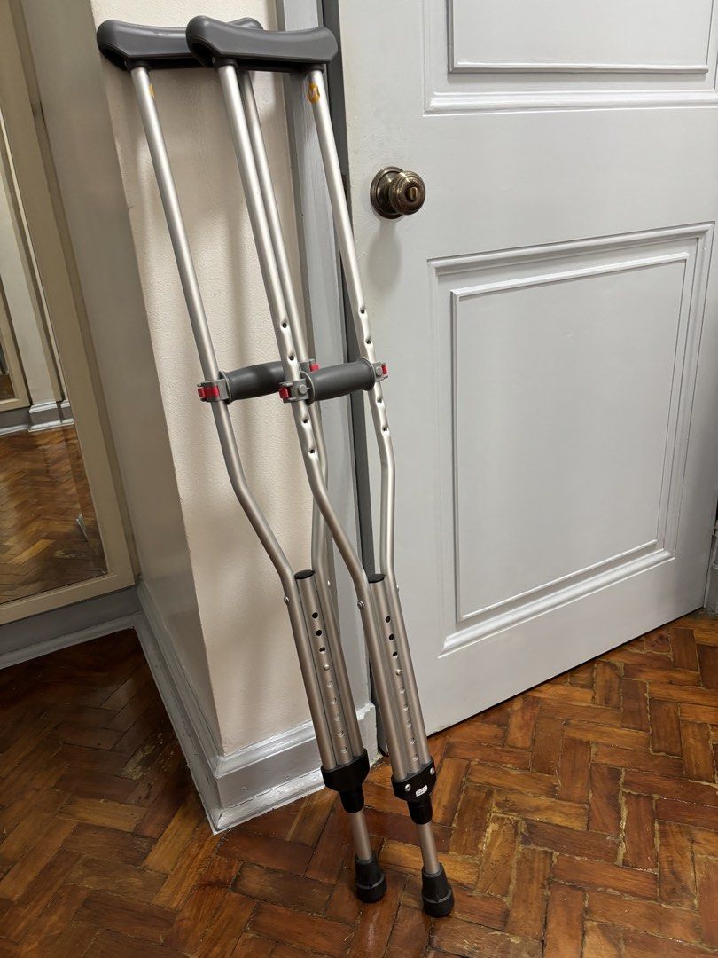 Adjustable Aluminum Crutches – Pair (Category: Rehabilitative Devices) located in Makati City. Submitted by shoppingandthecity (Listing ID 1463126373, Image 2). Description: Adjustable Aluminum Crutches – Pair Lightweight adjustable aluminum crutches in very good condition. Sturdy but easy to carry, with padded underarm rests, comfortable hand grips and multiple height adjustments to suit different users. Both crutches have non-slip rubber tips f
