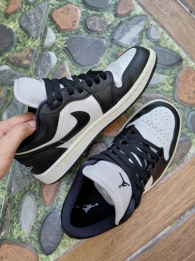 Air Jordan 1 Low Reverse Panda Black White (Category: Flats & Sandals) located in Santa Rosa. Submitted by jillyaah (Listing ID 1463197099, Image 2). Description: FOR SALE ! Classic black and white Air Jordan 1 Low Color: white/white/black Size: 25cm lightly use. wala lang box. legit nike. Sa footlocker nabili. still nego. message lang po..