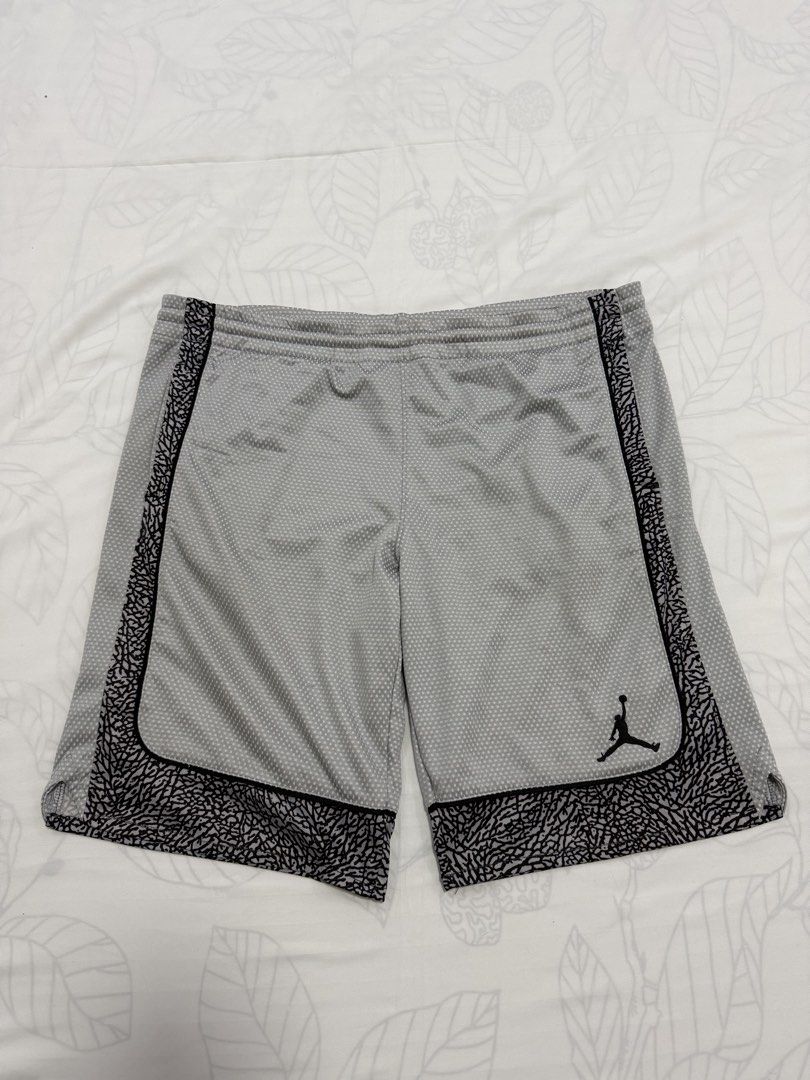 Air Jordan cement Short (Category: Shorts) located in Taguig. Submitted by thesocialthrift (Listing ID 1463146584, Image 1). Description: For sale Air Jordan Cement Short ‎Medium on tag youth size ‎W- 32-32 ‎L- 18 Sign of usage .