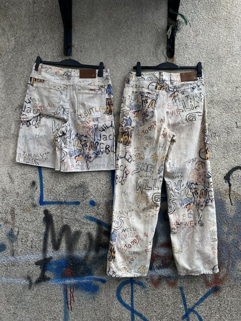 Air jordan graffiti 10k for both (Category: Jeans) located in Alburquerque. Submitted by nashper (Listing ID 1463267815, Image 2). Description: Waist 30 to 33 Size-M on tag No issue.