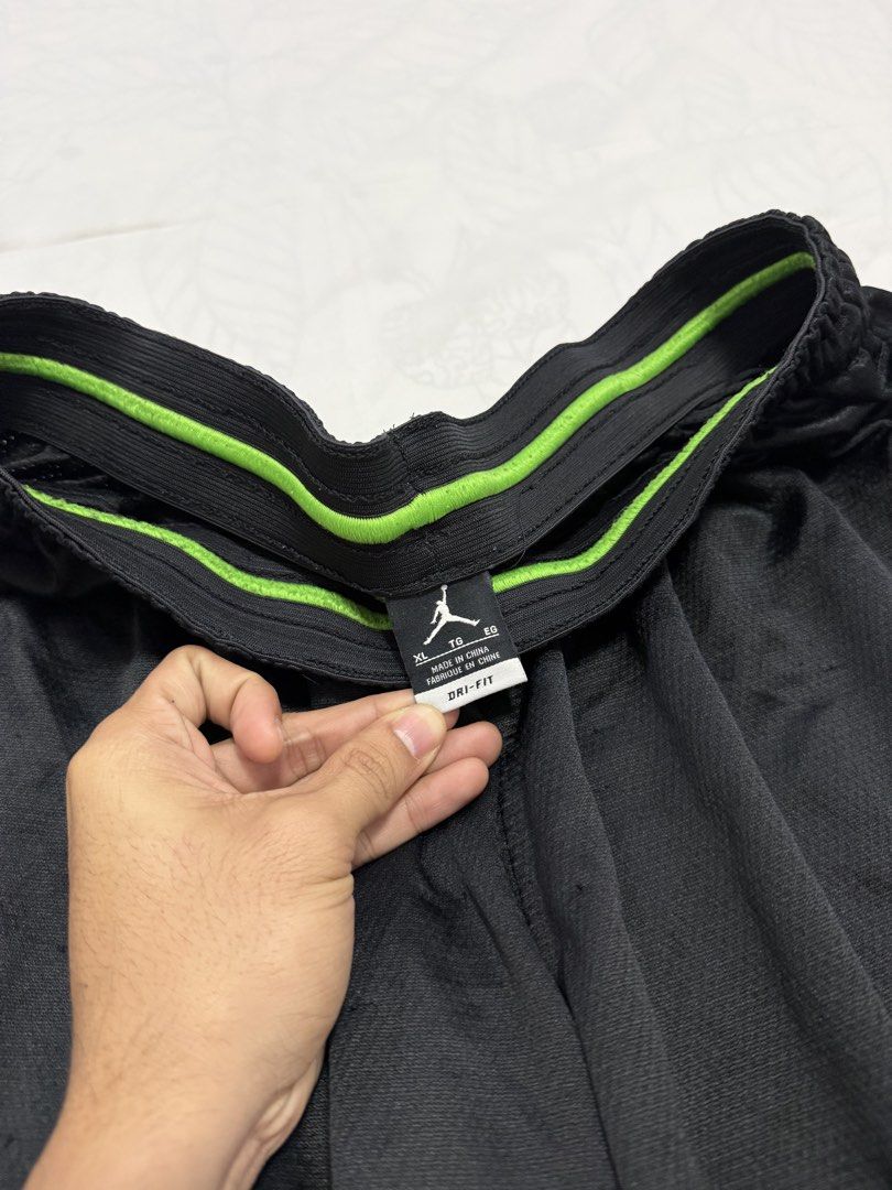 Air Jordan Short (Category: Shorts) located in Taguig. Submitted by thesocialthrift (Listing ID 1463142699, Image 2). Description: For sale Air Jordan Short ‎XL on tag ‎W- 30-34 ‎L- 22 sign of usage Excellent condition .