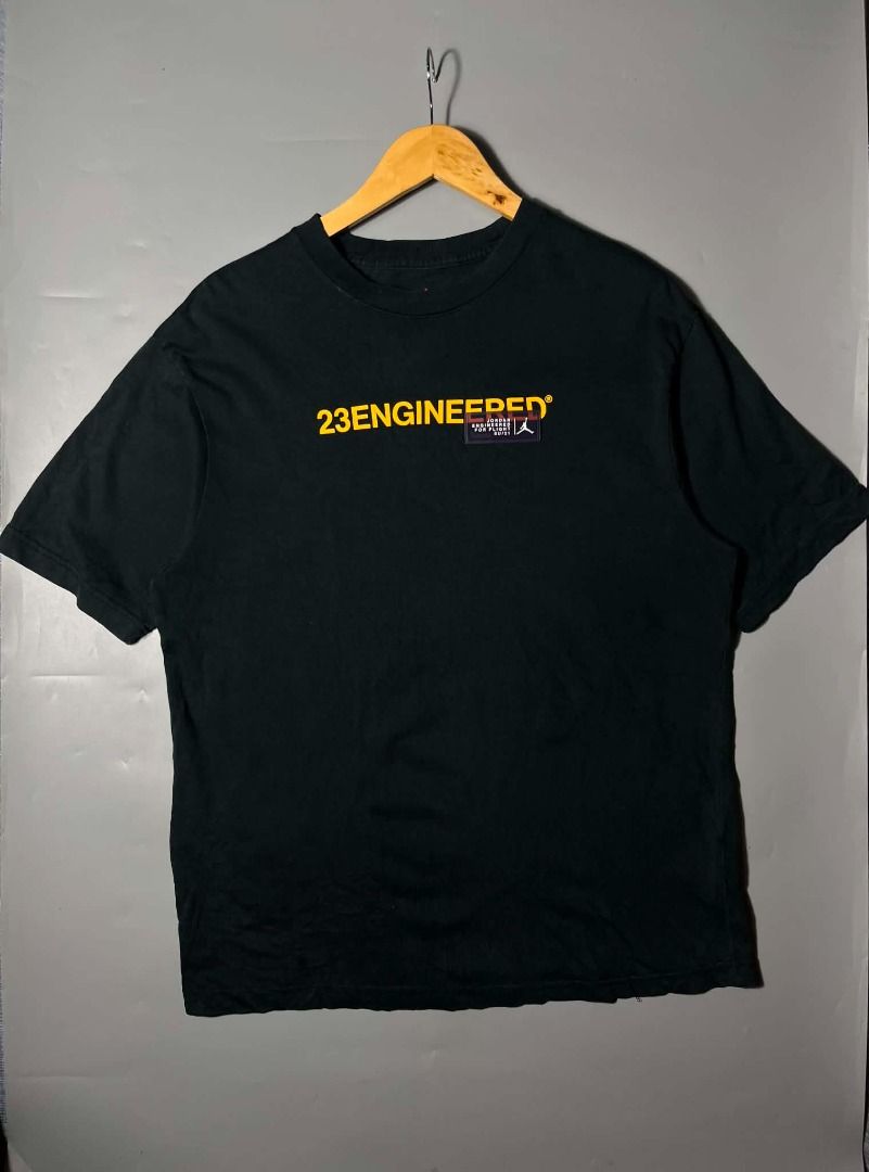 AIR JORDAN TEE (Category: Formal Shirts) located in General Santos City (Dadiangas). Submitted by arjay_genita (Listing ID 1463159405, Image 1). Description: Air Jordan ‼️Size Large (22/28) ‼️Excellent condition ‼️Color rate 9.5./10 ‼️No issue.