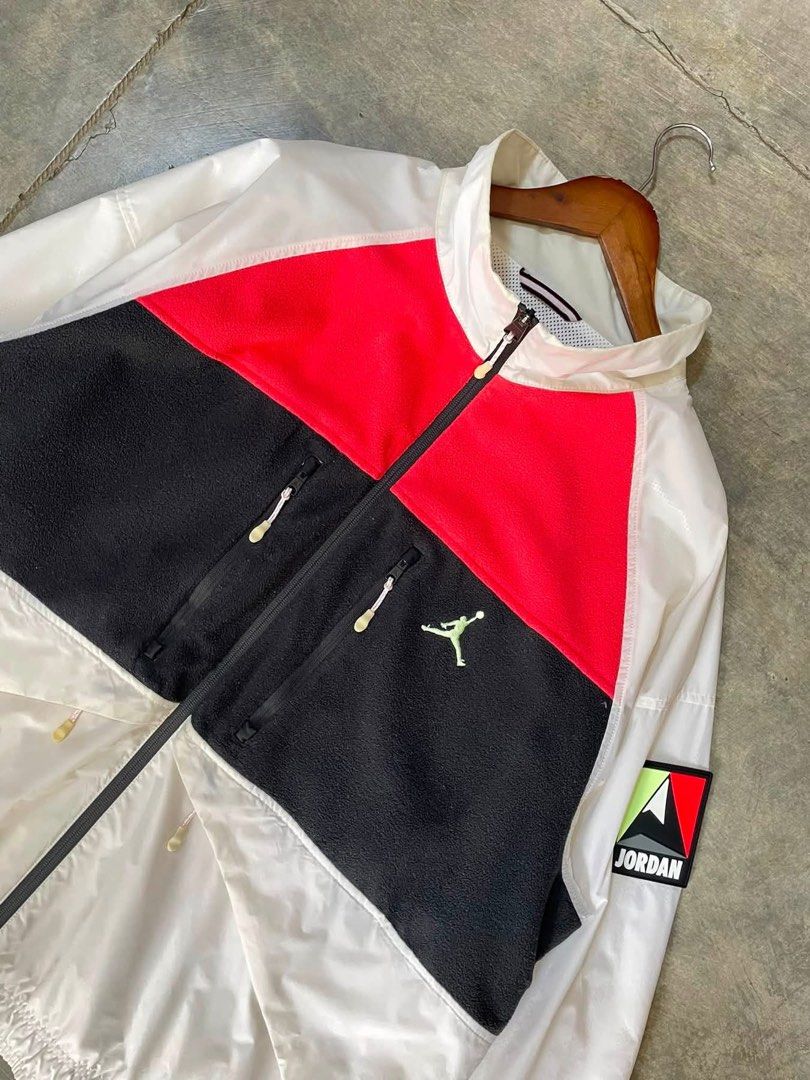 Air Jordan Winter Utility Casual Jacket (Category: Coats, Jackets and Outerwear) located in Tibiao. Submitted by notaveragethrift (Listing ID 1463144048, Image 2). Description: Width- 26 Length- 29 Sleeve- 25 CR- 10/10 Excellent condition No issue.