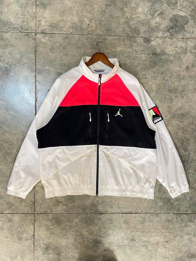 Air Jordan Winter Utility Casual Jacket (Category: Coats, Jackets and Outerwear) located in Tibiao. Submitted by notaveragethrift (Listing ID 1463144048, Image 1). Description: Width- 26 Length- 29 Sleeve- 25 CR- 10/10 Excellent condition No issue.