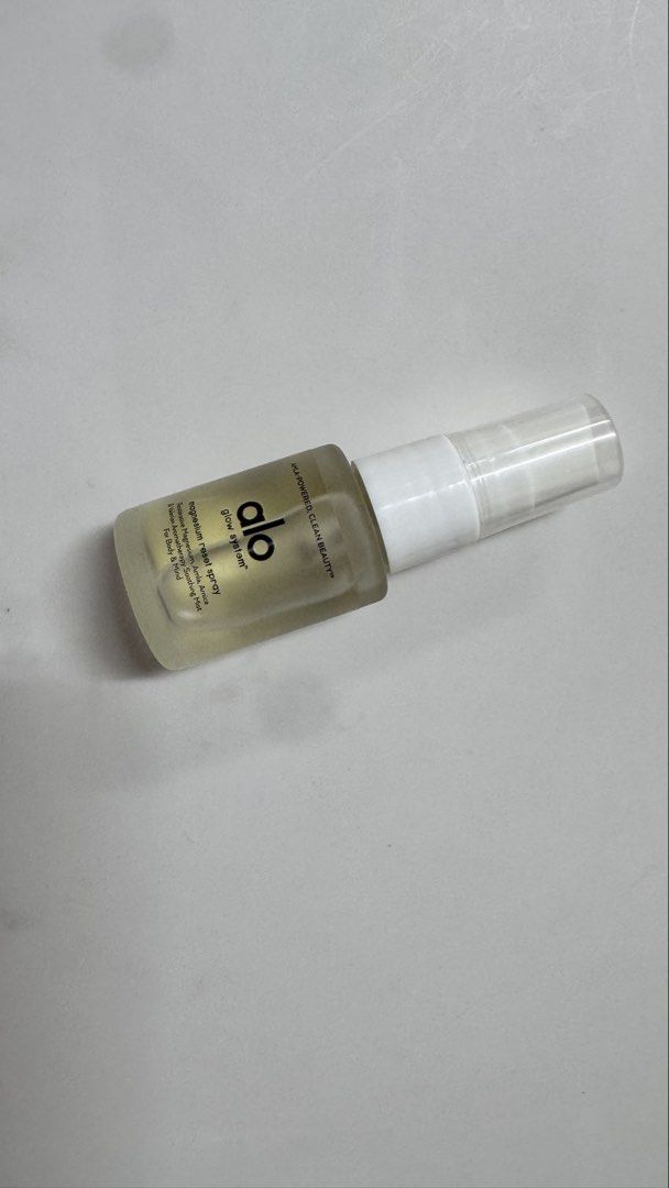 Alo Glow System Magnesium Reset Spray (Category: Body Care) located in Manila. Submitted by fcloset24 (Listing ID 1463195747, Image 2). Description: - Alo Glow System Magnesium Reset Spray - Soothing mist for body and mind - Key Ingredients: Magnesium, Arnica, Valerian Root - "Ahla-Powered, Clean Beauty".