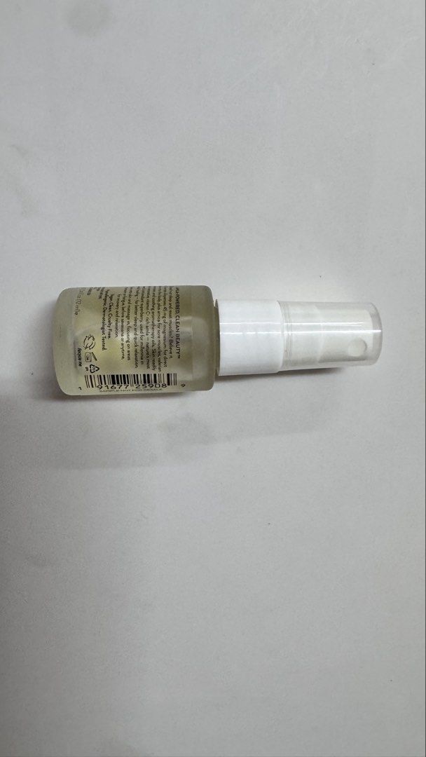 Alo Glow System Magnesium Reset Spray (Category: Body Care) located in Manila. Submitted by fcloset24 (Listing ID 1463195747, Image 3). Description: - Alo Glow System Magnesium Reset Spray - Soothing mist for body and mind - Key Ingredients: Magnesium, Arnica, Valerian Root - "Ahla-Powered, Clean Beauty".