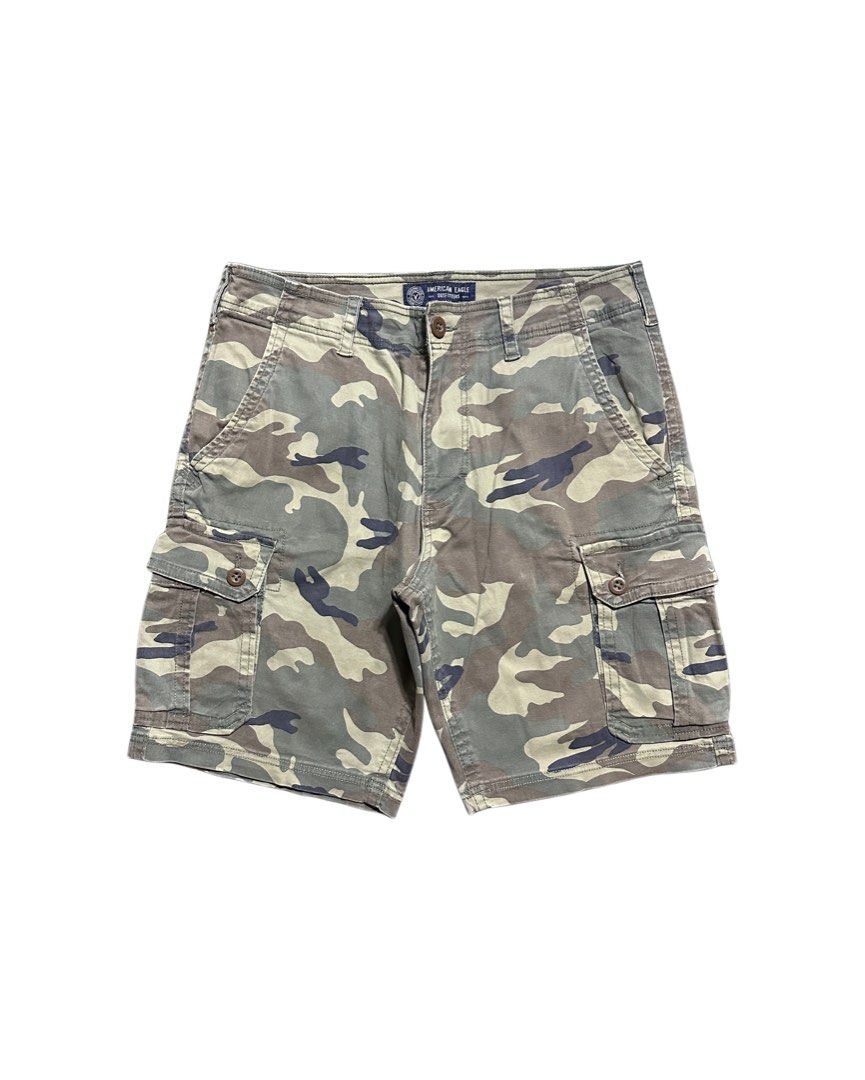 American Eagle Camouflage Cargo Short (Category: Shorts) located in Guiguinto. Submitted by bottomsup_lootfinds (Listing ID 1463199571, Image 1). Description: American Eagle Camouflage Cargo Short Size on tag: 34 waist 34-36 length 21 hem/leg hole 12 signs of usage.