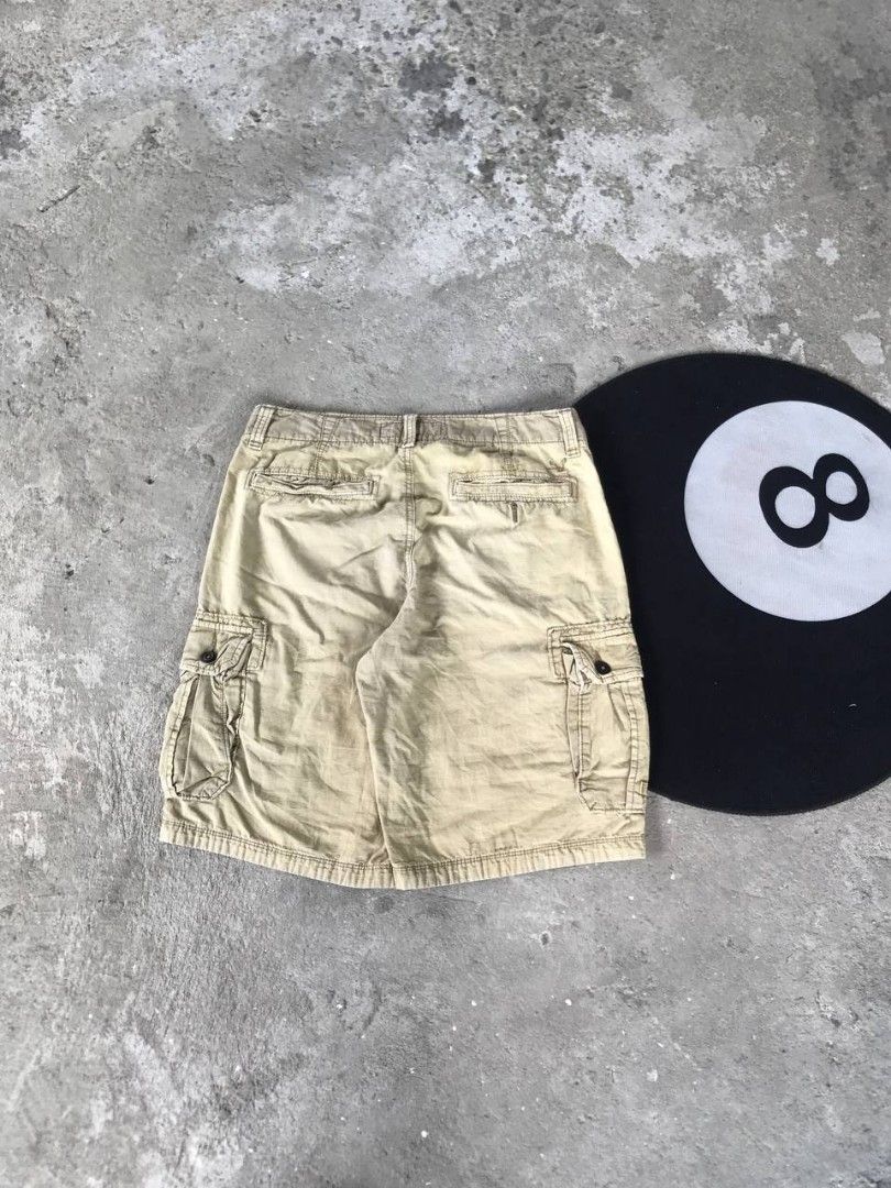 American Eagle Cargo Shorts Khaki (Category: Shorts) located in Bayambang. Submitted by marvinarenasph (Listing ID 1463325195, Image 2). Description: Cargo Short Brand: American Eagle Outfitters Measurement: Waistline: 34 length: 21 leg open: 11.5 good Condition Price: 450 📍Location Bautista Pangasinan .