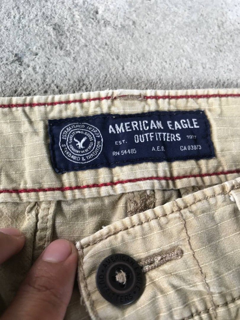 American Eagle Cargo Shorts Khaki (Category: Shorts) located in Bayambang. Submitted by marvinarenasph (Listing ID 1463325195, Image 3). Description: Cargo Short Brand: American Eagle Outfitters Measurement: Waistline: 34 length: 21 leg open: 11.5 good Condition Price: 450 📍Location Bautista Pangasinan .