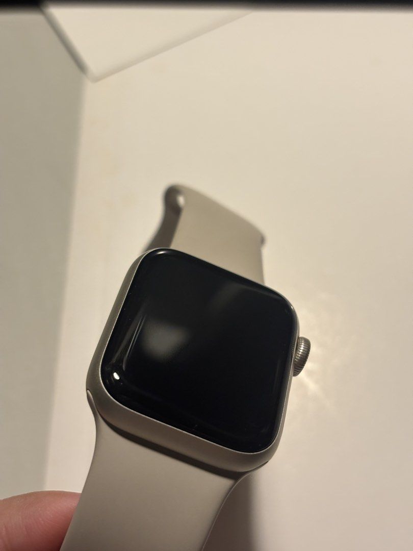Apple Watch SE 1st Gen Starlight (Category: Wearables & Smart Watches) located in Ilagan. Submitted by ystroberry (Listing ID 1463203899, Image 2). Description: rfs: not being used na • screen is scratch and dent free! used with a case all throughout • bought last 2022 pa • batt health: 74%, charges 1-2 hours if drained • with original box, charging cord, large strap (unused) • can send more photos upon request sure buyers only pls and no lowball