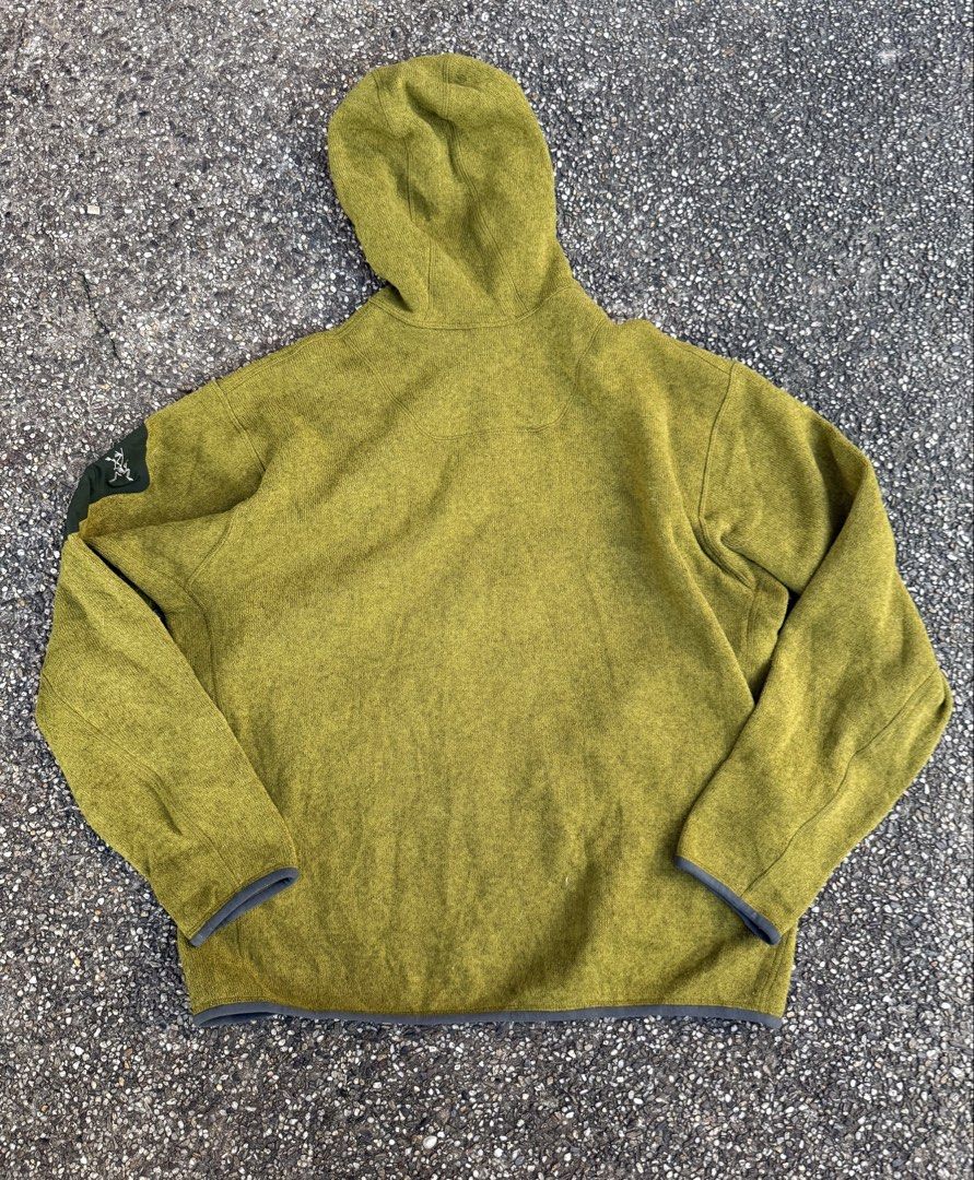 Arc'teryx Polartec Covert Hoodie (Category: Coats, Jackets and Outerwear) located in Quezon City. Submitted by though.bare (Listing ID 1463238073, Image 2). Description: Fits L up to XL for Men In worn condition, major flaw is lints. Main zipper also unravels with little force Width : 25" Length : 27" Sleeve : 24" Shoulder : 21" No when-worns. Listings not marked sold/reserved are available. These are preloved/used items, manage expectations. Vis