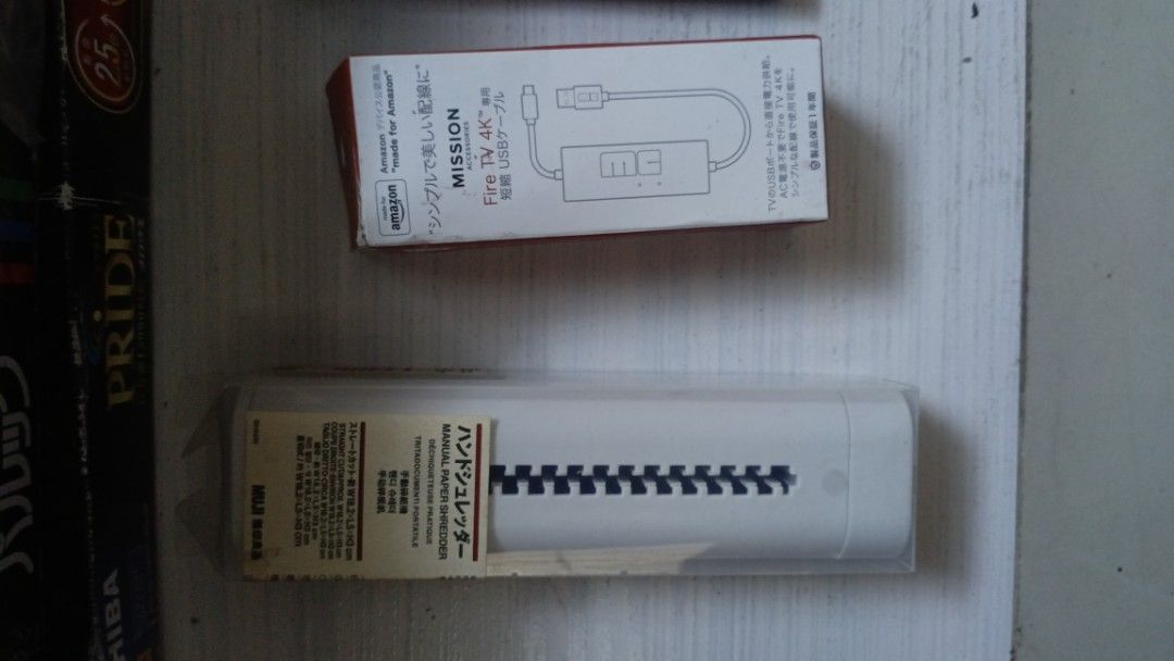 As Is de cluttering set (Category: Electrical, Adaptors & Sockets) located in Quezon City. Submitted by victorald25831 (Listing ID 1463240045, Image 3). Description: .