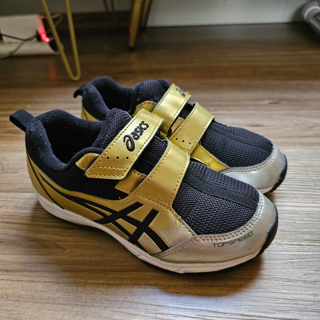 ASICS SUKU2 Kids' TopSpeed Mini 👟⚡ (Category: Babies & Kids Fashion) located in Paranaque City. Submitted by saveurdelalumiere (Listing ID 1463136040, Image 1). Description: A lightweight, high-performance kids' sneaker designed specifically for active children. Features double velcro straps for an easy, secure fit and optimal foot support during running and playtime. ​Line: SUKU2 (SukuSuku) ​Model: TopSpeed Mini (Art No. 1144A020) ​Colorway: Go