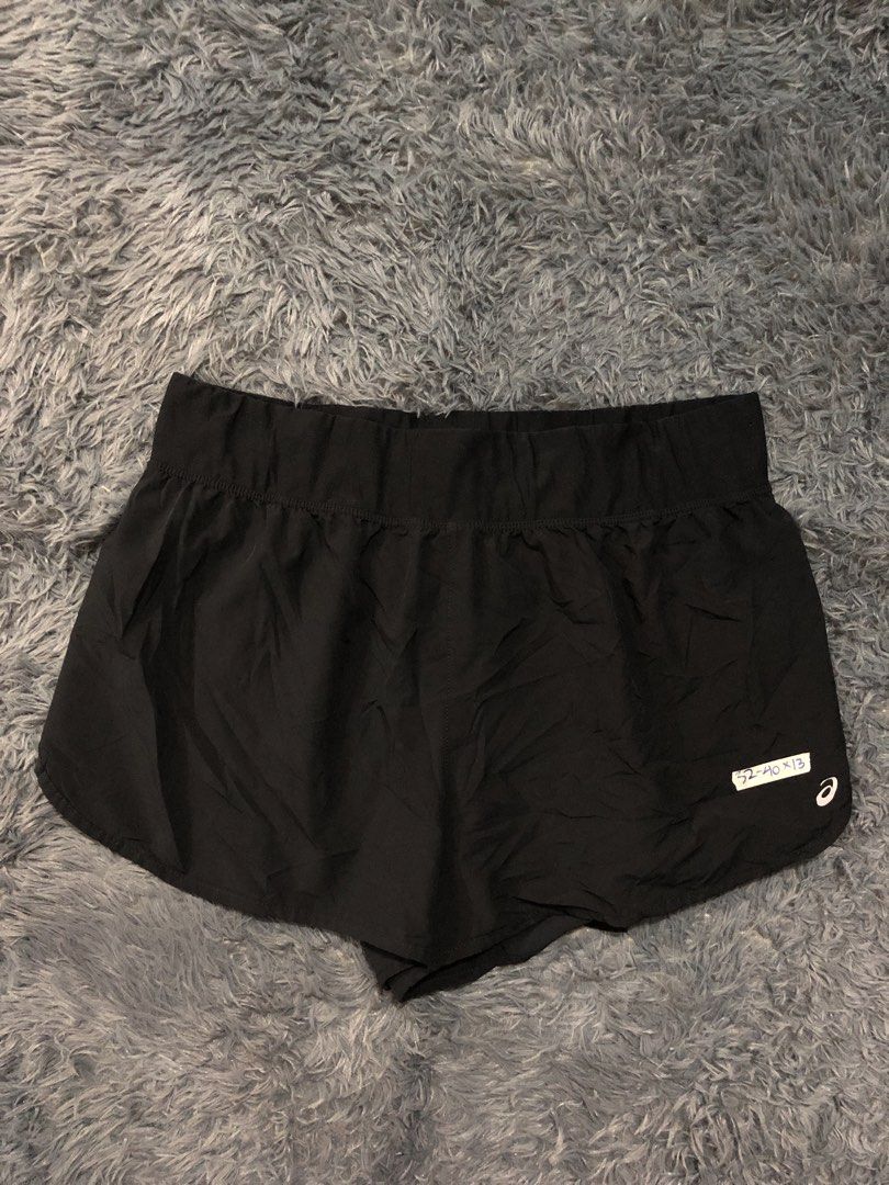 Asics with inner thighs (Category: Activewear) located in Manila. Submitted by raremountain00 (Listing ID 1463283783, Image 2). Description: Authentic Excellent condition Not sure kung issue or hindi , open both side sleeve ng short check last picture.