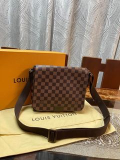 (Category: ) located in . Submitted by chloe_luxuries (Listing ID 1463301245, Image 1). Description: .