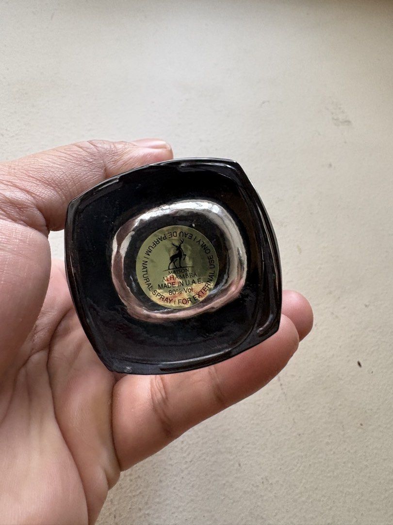 Authentic Maison Alhambra Victorioso Nero (Category: Fragrance & Deodorants) located in Mandaluyong City. Submitted by material_boi (Listing ID 1463155105, Image 2). Description: Store bought. Super nice and pangmayaman ng amoy neto. Dupe for Paco Rabanne Invicturs Victory. Mga less than 1/8 lang nabawas dyan as in puno pa Victorioso Victory by Maison Alhambra is a Woody Aromatic fragrance for men. Victorioso Victory was launched in 2022. Top not