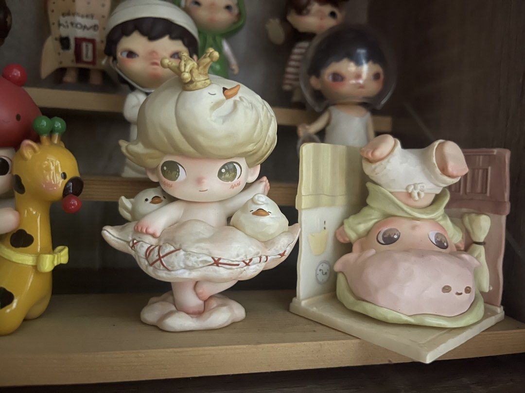 Authentic Popmart Dimoo The Missing Day Series (Category: Designer & Blind Box Toys) located in Quezon City. Submitted by regtailtherapy (Listing ID 1463233317, Image 1). Description: Can take both for 950! Dancing on Clouds - 600 Soul Trails - 500.