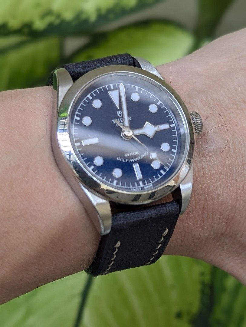 Babele Dark Gray custom straps by Strong bro custom 19mm (Category: Men's Watches) located in Manila. Submitted by lemmor12 (Listing ID 1463287494, Image 3). Description: Babele dark gray custom straps by Strong Bro with quick release spring bars 115mm / 65mm 2nd pic fitted on my Tudor Black bay 36 Dm if interested.
