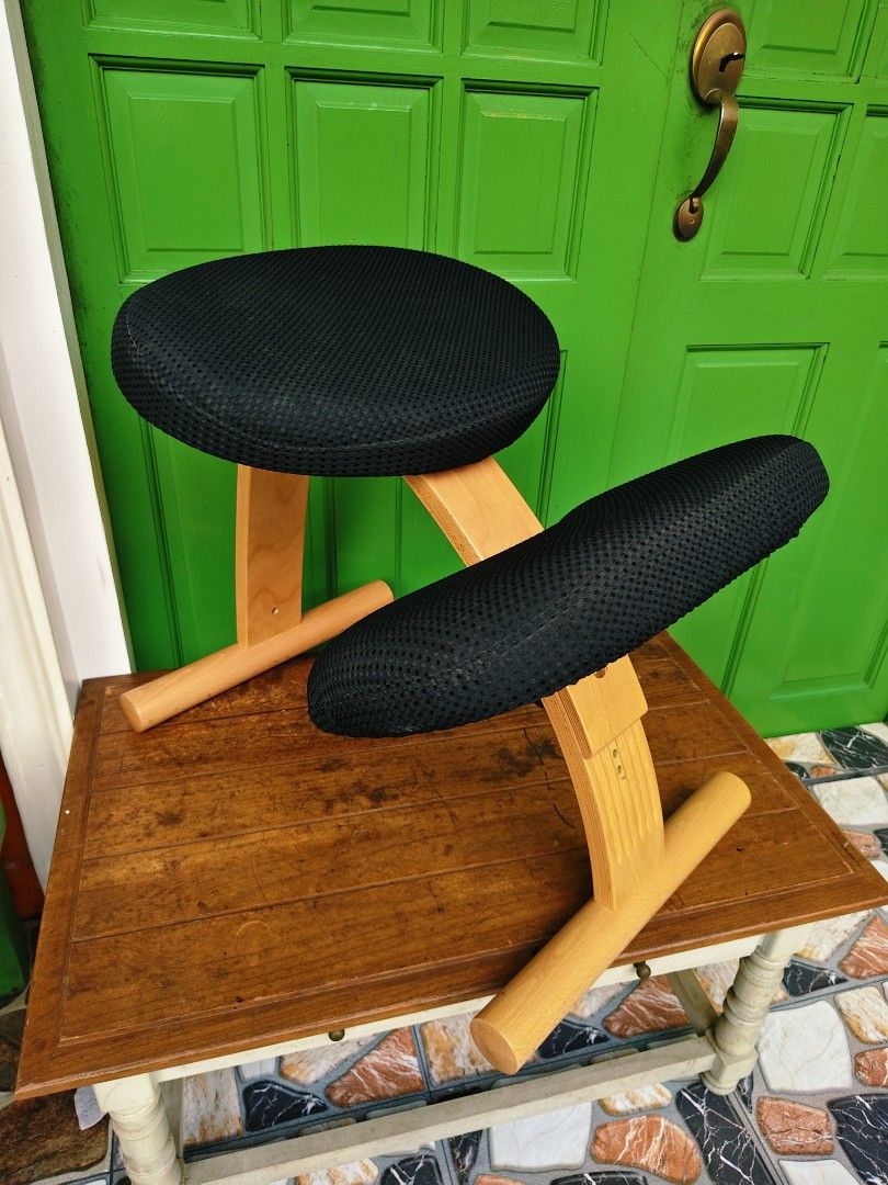 Balans Easy Ergonomic Kneeling Chair (Category: Chairs) located in Dasmarinas. Submitted by jamricana137 (Listing ID 1463264103, Image 3). Description: Balans Easy Ergonomic Kneeling Chair. Designed in Norway, Made in Japan. Created by Balans Lab to promote natural, upright posture while sitting. This naturally restores the spine's ideal S-shaped curve. It distributes body weight between lower thighs and feet, reducing pressure on the pelvis and 