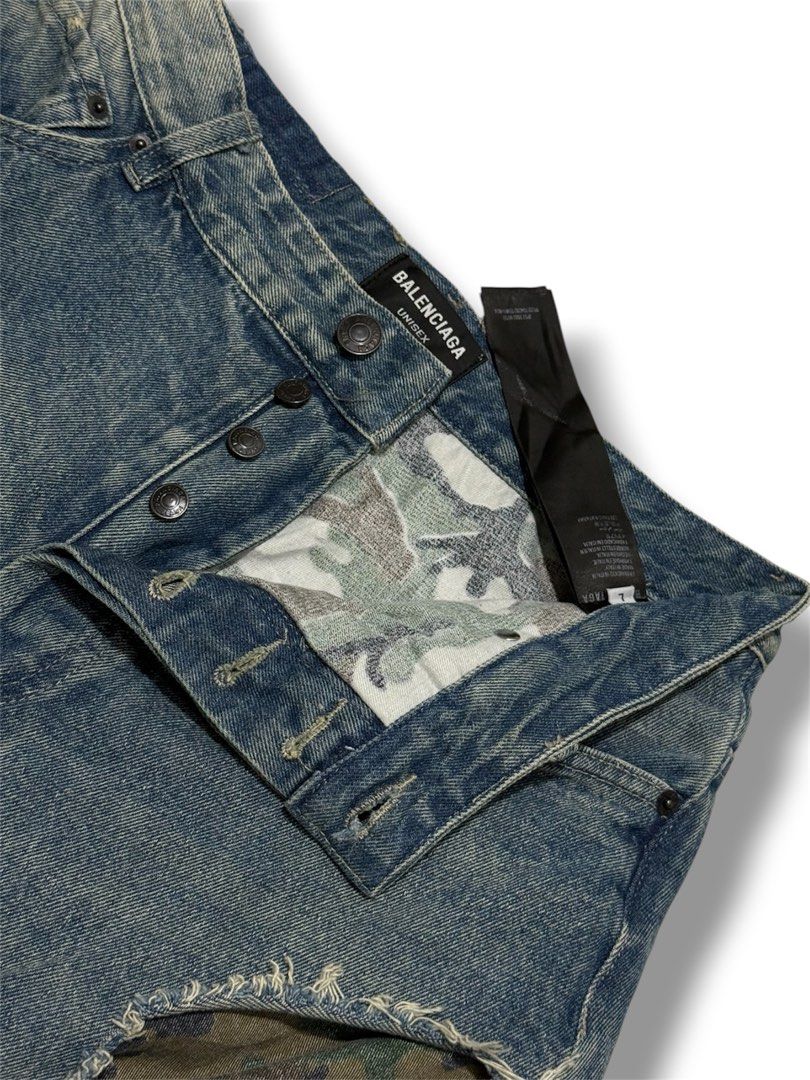 BALENCIAGA DISTRESSED PANTS (Category: Jeans) located in Calamba. Submitted by thrifthstlrs (Listing ID 1463301151, Image 3). Description: .