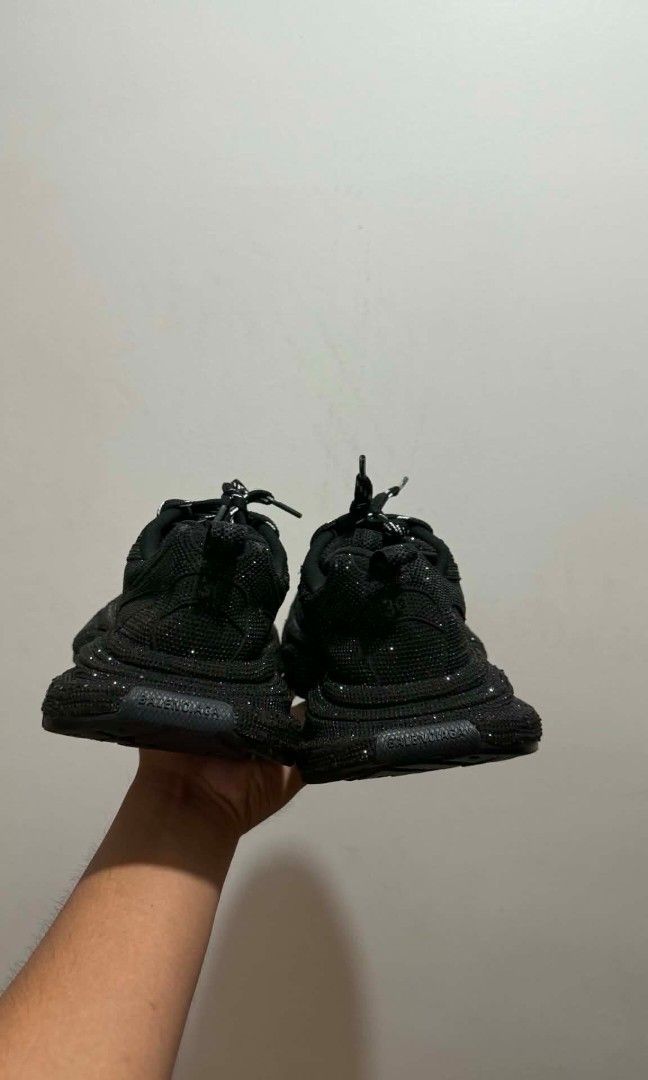 Balenciaga triple S sneakers (Category: Sneakers & Footwear) located in Koronadal. Submitted by mannylagada880 (Listing ID 1463201589, Image 2). Description: in good condition ship nationwide ✈️.